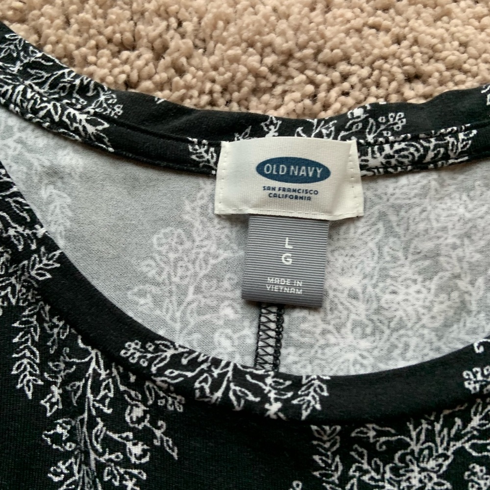 Old Navy tank - Picture 2 of 3